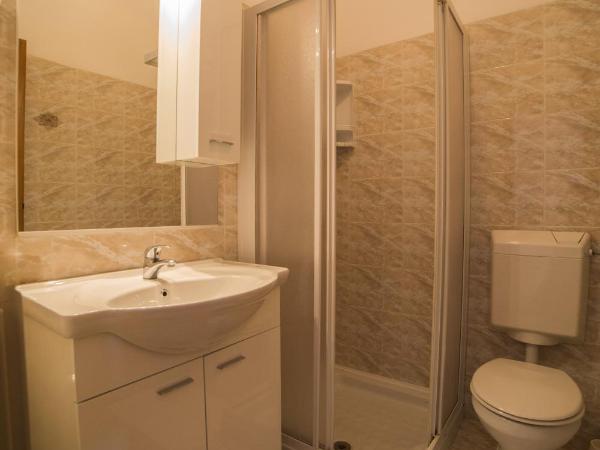 Pansion Valbruna : photo 4 de la chambre chambre double