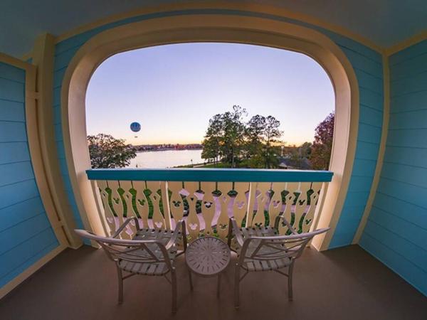 Disney's Saratoga Springs Resort and Spa : photo 4 de la chambre appartement - vue sur lac