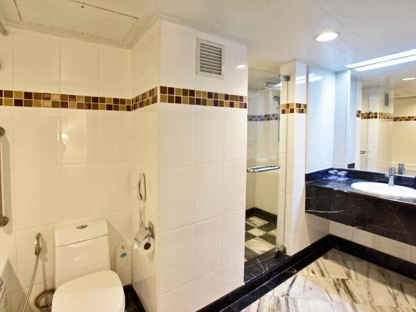 Grand China Bangkok : photo 9 de la chambre suite familiale - vue sur fleuve