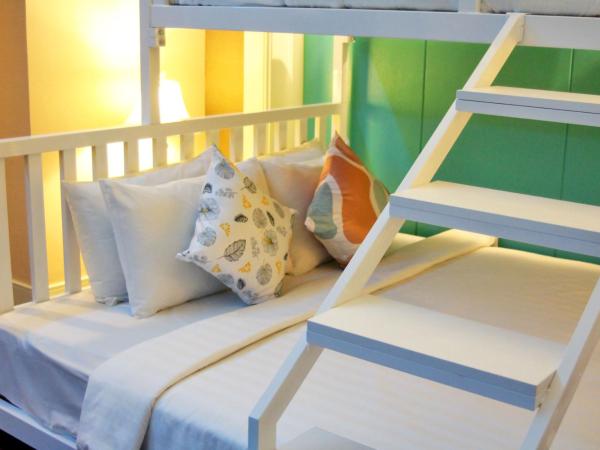 Grand China Bangkok : photo 9 de la chambre suite club familiale (5 personnes)