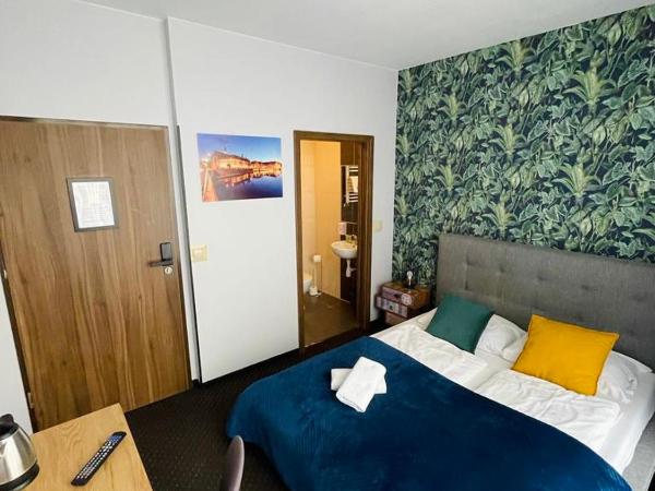 Boogie Deluxe Old Town : photo 4 de la chambre chambre double avec salle de bains privative