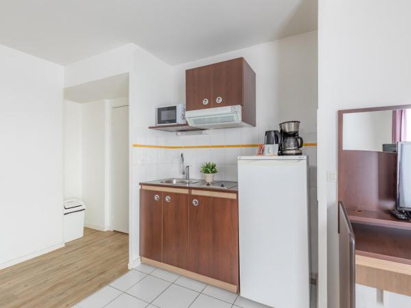 Appart'City Confort Brest : photo 5 de la chambre grand appartement