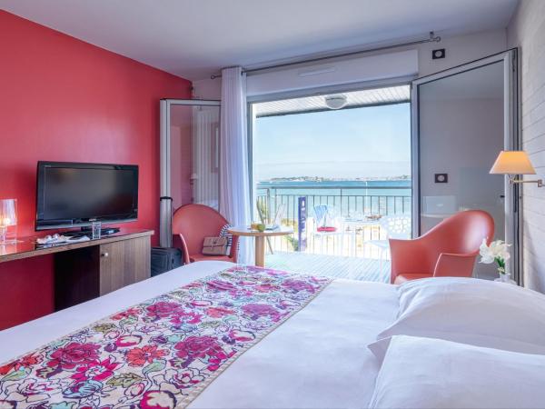 Hôtel Valdys Thalasso & Spa - Beau rivage : photo 4 de la chambre chambre double confort - vue latérale sur mer