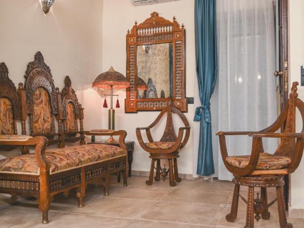 Hamam Oriental Suites : photo 8 de la chambre suite deluxe avec baignoire spa