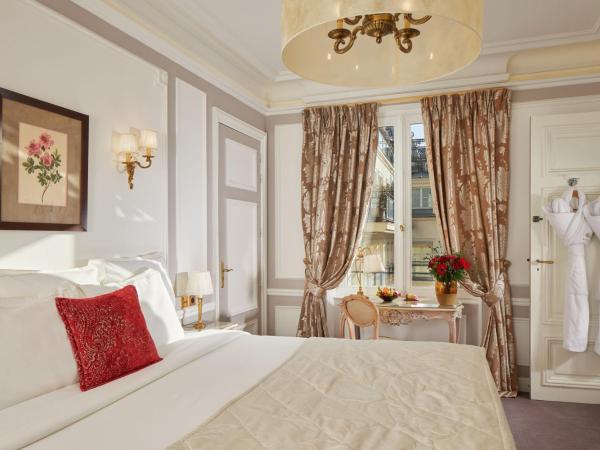 Hôtel Regina Louvre : photo 1 de la chambre chambre prestige