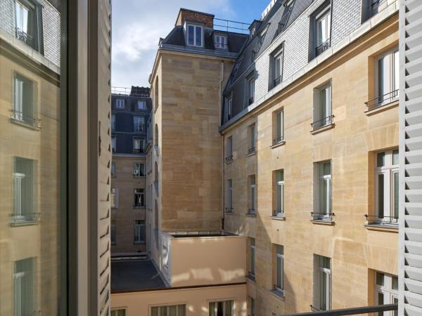 Hôtel Regina Louvre : photo 8 de la chambre suite prestige