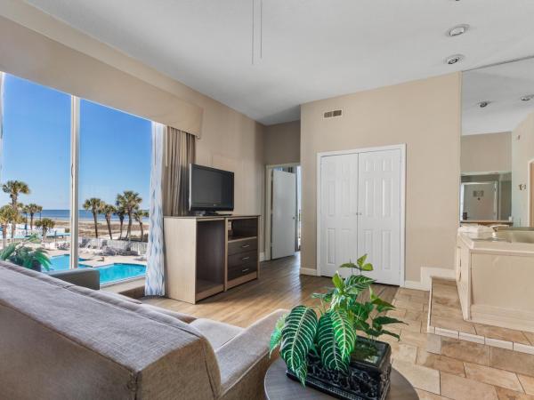 Ocean Crest Inn and Suites : photo 3 de la chambre suite - vue sur ville