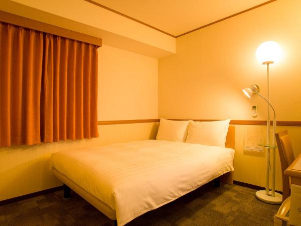 Toyoko Inn Hakata Nishi-nakasu : photo 4 de la chambre chambre double - fumeurs