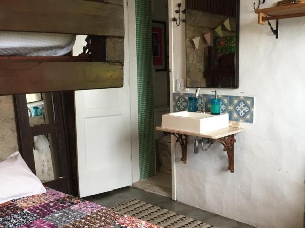 Casa da Carmen e do Fernando : photo 6 de la chambre chambre lits jumeaux avec salle de bains privative