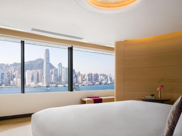 Regent Hong Kong : photo 1 de la chambre one-bedroom corner suite with harbour view - regent club access