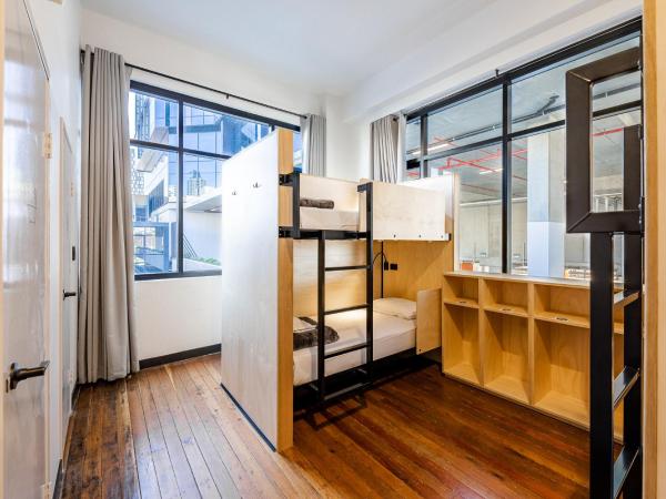 Bunk Brisbane : photo 2 de la chambre bed in a 4 share ensuite dorm