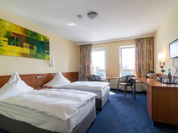 Hotel Schöne Aussicht : photo 3 de la chambre chambre triple confort