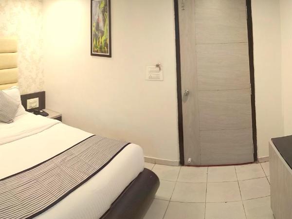 HOTEL AVN : photo 3 de la chambre chambre double deluxe