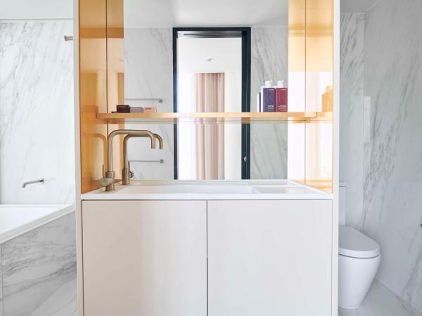 Quincy Hotel Melbourne : photo 6 de la chambre skyline view plus king