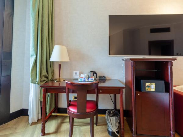 HOTIDAY Hotel Milano Turro : photo 9 de la chambre chambre double