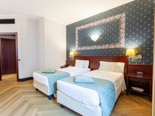 HOTIDAY Hotel Milano Turro : photo 2 de la chambre chambre double