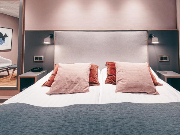 Centro Hotel Turku : photo 1 de la chambre chambre 3 personnes