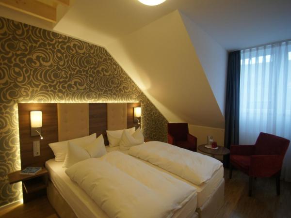 Hotel Deutsches Haus : photo 2 de la chambre chambre double confort