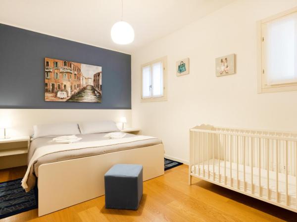 Ca' Degli Antichi Giardini Apartments : photo 7 de la chambre appartement 3 chambres