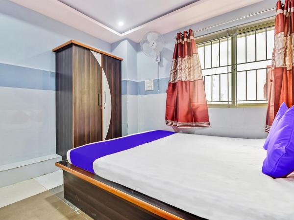 SPOT ON Gayatri Comforts : photo 8 de la chambre chambre simple avec salle de bains 