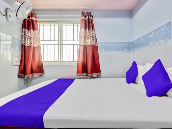 SPOT ON Gayatri Comforts : photo 3 de la chambre chambre double standard avec ventilateur