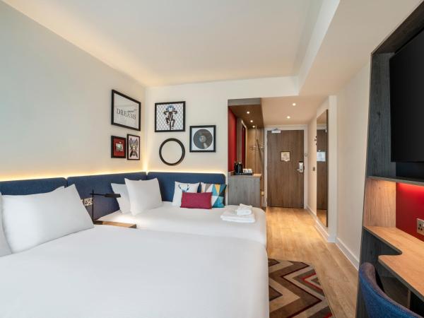 Hampton By Hilton London City : photo 8 de la chambre chambre lit queen-size - pour personnes à mobilité réduite