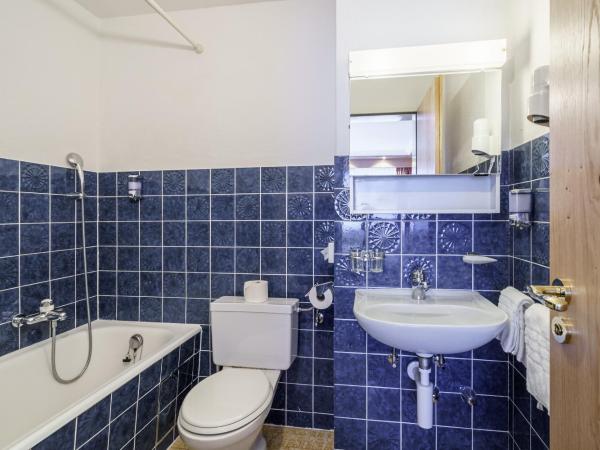 Hotel Alpenroyal : photo 7 de la chambre chambre double standard avec balcon ou terrasse