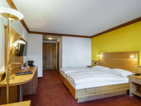 Hotel Alpenroyal : photo 3 de la chambre chambre double standard avec balcon ou terrasse