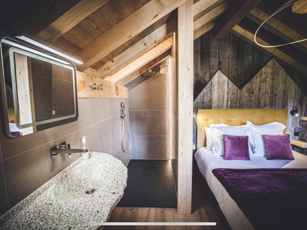 Les Mazots des Fées : photo 1 de la chambre chambre quadruple deluxe