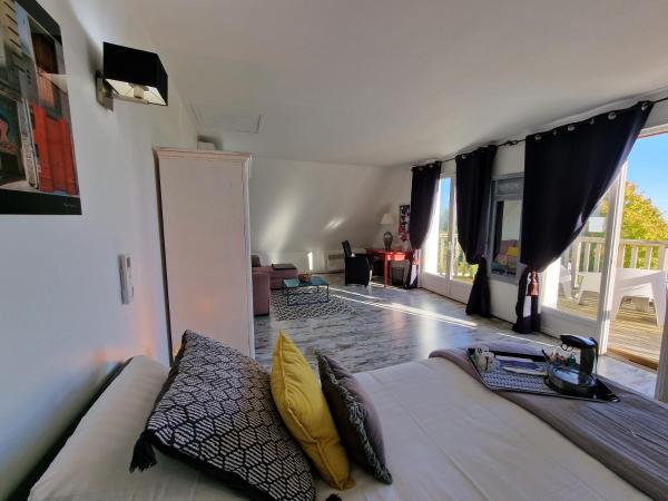 Les Terrasses de Saumur - Hôtel & Appartements - Restaurant & Spa (Logis) : photo 2 de la chambre suite