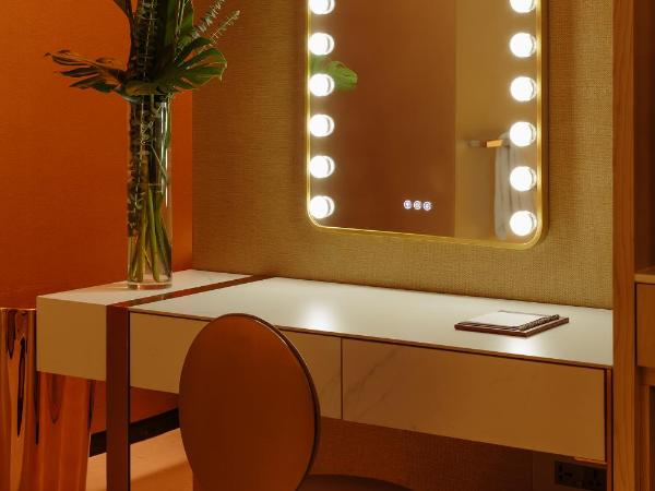 Naumi Hotel : photo 5 de la chambre suite suvarna