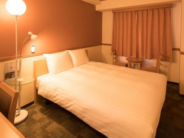 Toyoko Inn Hakata-guchi Ekimae : photo 4 de la chambre chambre lit queen-size - fumeurs