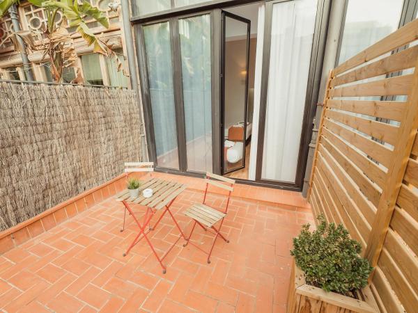 Hostal Live Natura Barcelona : photo 9 de la chambre chambre triple