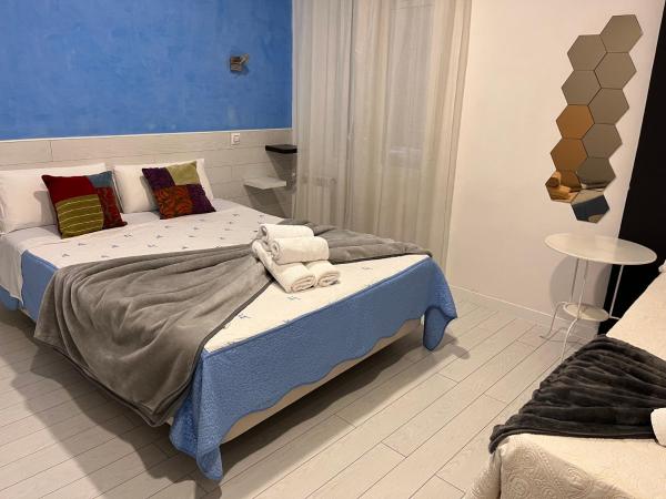 Hostal Madrid Star : photo 3 de la chambre chambre triple classique