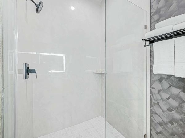 SureStay Hotel by Best Western Houston Southeast : photo 1 de la chambre chambre lit king-size - non-fumeurs