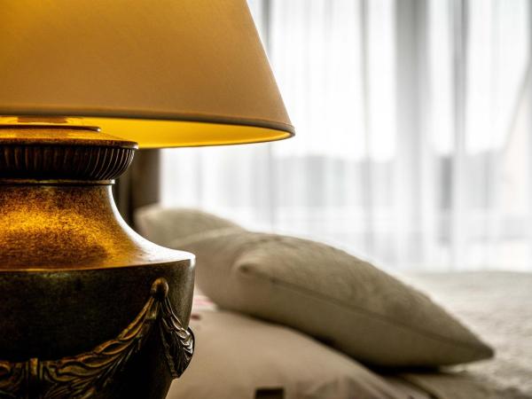 Hotel Fontána : photo 8 de la chambre suite lit king-size