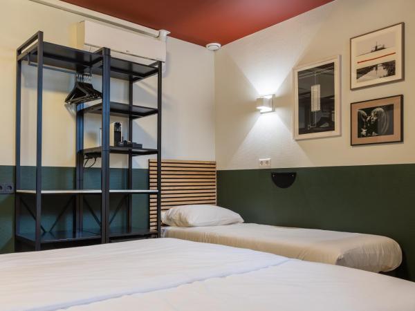 Weber Hotel : photo 8 de la chambre chambre triple