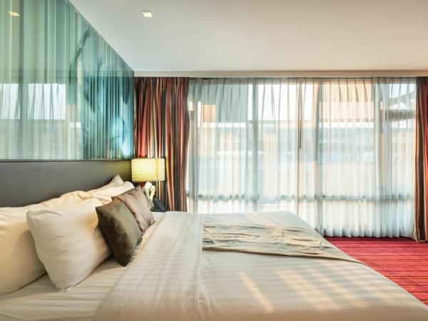 M2 de Bangkok Hotel : photo 4 de la chambre suite d'angle