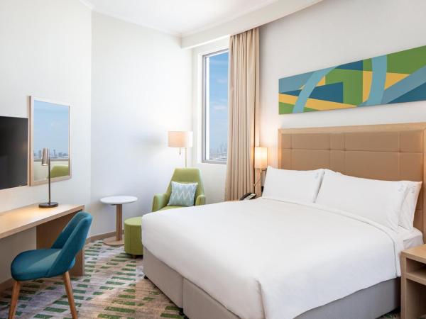 Holiday Inn & Suites - Dubai Science Park, an IHG Hotel : photo 7 de la chambre chambre lit king-size premium