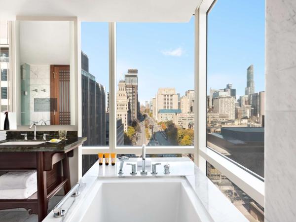 Shangri-La Toronto : photo 1 de la chambre chambre premier avec vue