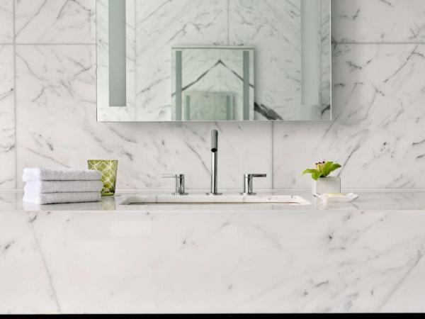 Shangri-La Toronto : photo 2 de la chambre chambre lit king-size exécutive