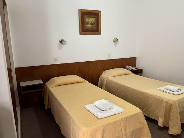Gran Hotel Cristal : photo 7 de la chambre chambre quadruple