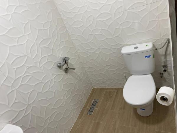 Hôtel Meuble Parisien : photo 8 de la chambre chambre simple avec salle de bains privative