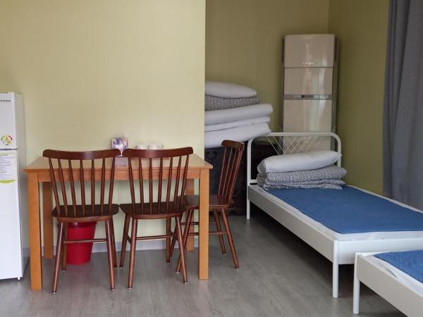 Hans House : photo 8 de la chambre chambre familiale avec salle de bains privative