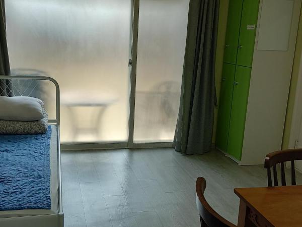 Hans House : photo 7 de la chambre chambre familiale avec salle de bains privative