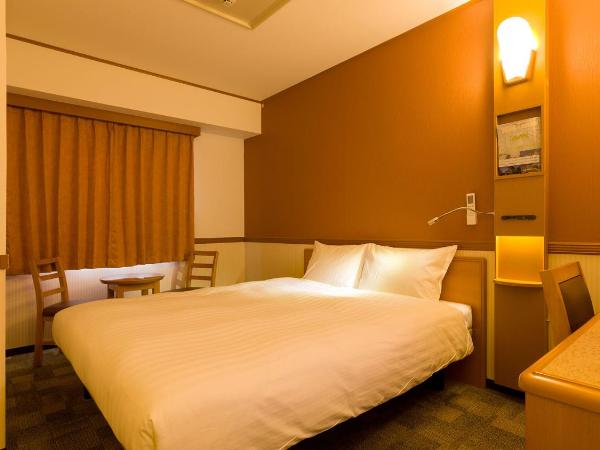 Toyoko Inn Osaka Umeda Higashi : photo 4 de la chambre chambre lit queen-size - fumeurs