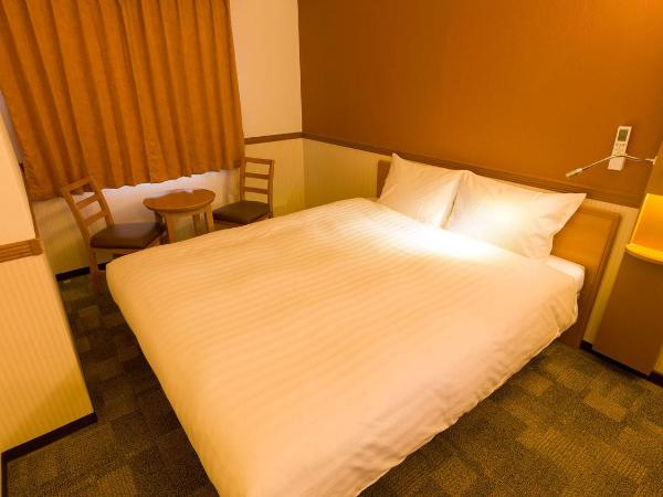 Toyoko Inn Osaka Umeda Higashi : photo 5 de la chambre chambre lit queen-size - fumeurs