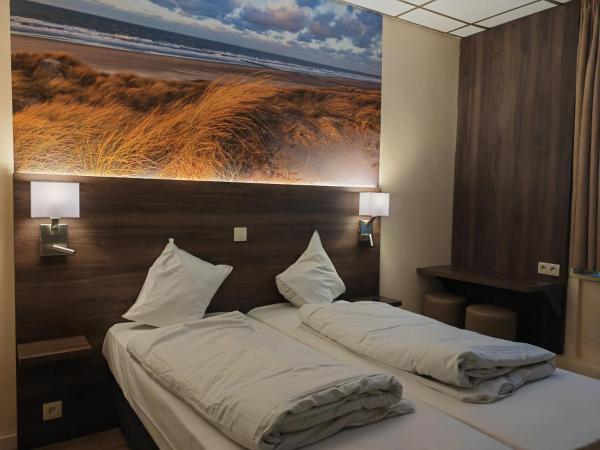 Hotel Albert II Oostende : photo 1 de la chambre chambre lits jumeaux Économique