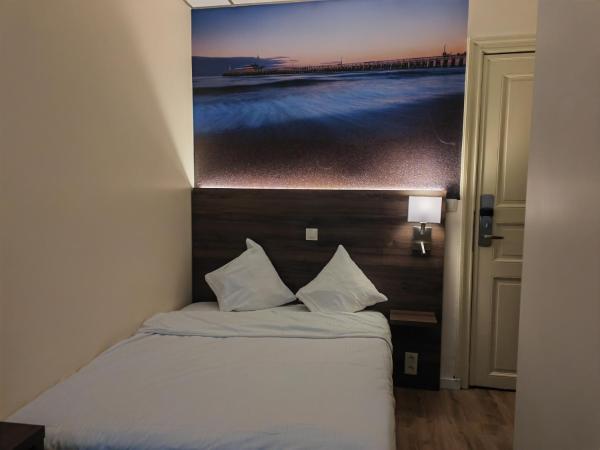 Hotel Albert II Oostende : photo 1 de la chambre chambre simple standard