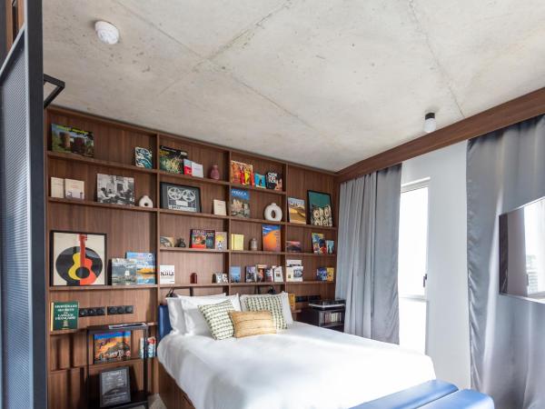 JOST Hôtel Bordeaux Centre Gare Saint Jean : photo 4 de la chambre chambre deluxe - jost collection